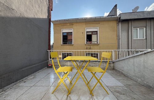Cagaloglu Apartment | Modern Studio |Private Terrace | Historic Istanbul