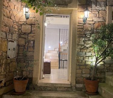 Cesme Hotel | Muharrembey Otel