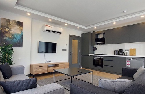 Lara Apartment | New Flat&Large Living Space(1) Close to Lara Beach