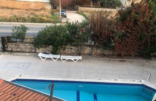 Oludeniz Apartment | Ölüdeniz villa with Pool for family On the way of Ölüdeniz. Big area barbacu….
