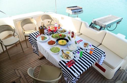 Titreyengol Boat Rental | Ottoman 07 Private Yacht Experience