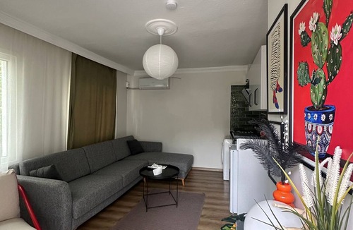 Ayvalik City Center Apartment | pergolaVrbo Enes Ev