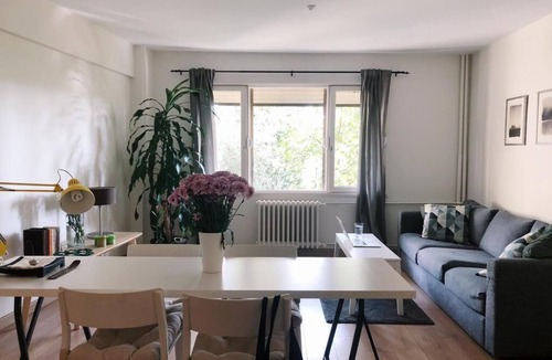 Cihangir Apartment | Quiet and Charming 2-bedroom apartment with WiFi, AC in the heart of Istanbul
