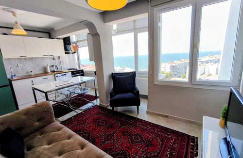 Konak Apartment | Renovated comfy apartment with unique sea view