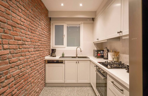 Moda Apartment | Renovated, Stylish, 3BR Kadıköy