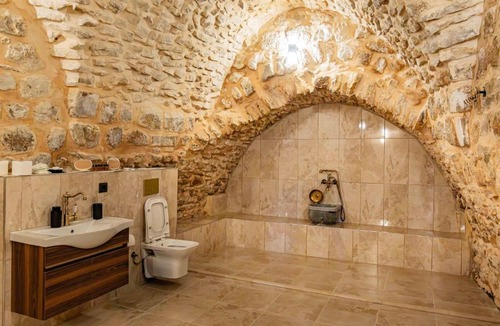 Artuklu Hotel | Rocinante House