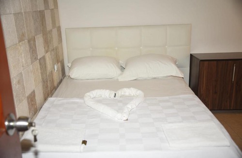 Side Apartment | Safari Suit Hotel , Side