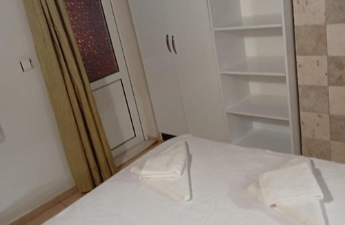 Side Apartment | Safari Suit Hotel , Side