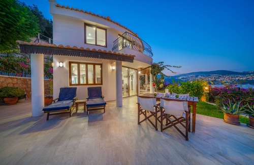 Kalkan Villa | Secluded Luxury Villa with Fabulous Sea Views