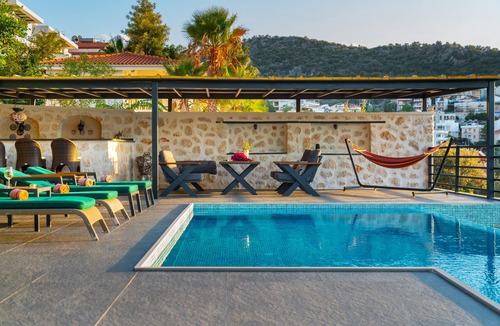 Kalkan Villa | Situated in picturesque Kisla a beautiful luxury villa with a superb sea view