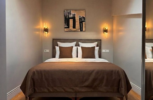 Karakoy Apartment | Skylit 1BR with terrace near Galataport