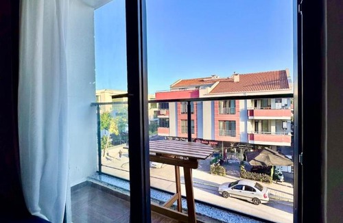 Altıeylul Apartment | Spacious Balcony, Modern Loft, Kitchen, Privileged Location