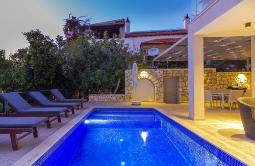 Kalkan Villa | Steps from Kalkan’s beach and tavernas