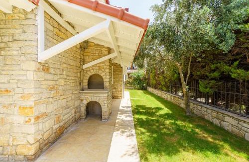 Kusadasi Villa | Stone Villa Near Long Beach & Kusadasi Shopping Mall