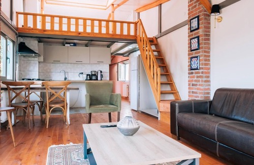 Uskudar Apartment | Stunning Sea View Loft 5 min to Park in Kuzguncuk