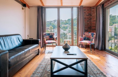 Uskudar Apartment | Stunning Sea View Loft 5 min to Park in Kuzguncuk
