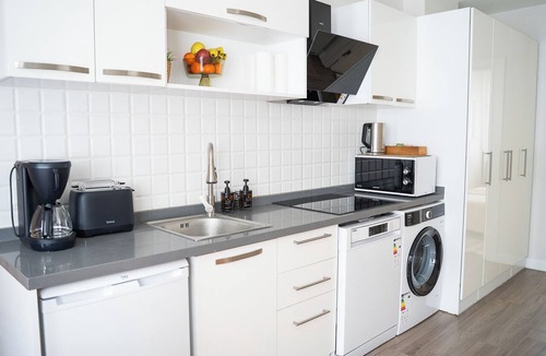 Kabatas Apartment | Stylish 1-Bedroom Apartment Near Taksim Deniz Apartman