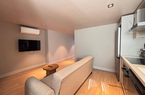 Galata Apartment | Stylish 2BR Near Galataport & Karaköy