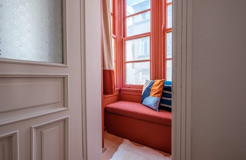 Galata Apartment | Stylish Balcony Suite Near Taksim