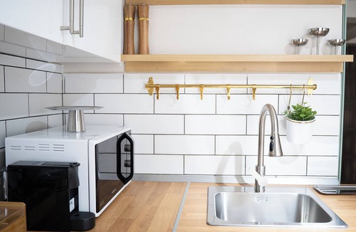 Cihangir Apartment | Stylish Duplex with Private Terrace near Taksim Sleeps6 Deniz Apart with cool AC