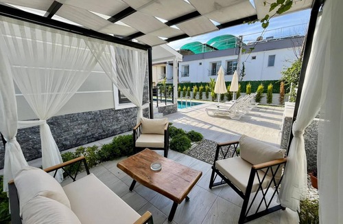 Dalyan City Center House | The Central Sanctuary Luxurious 4-bedroom villa in the heart of charming Dalyan