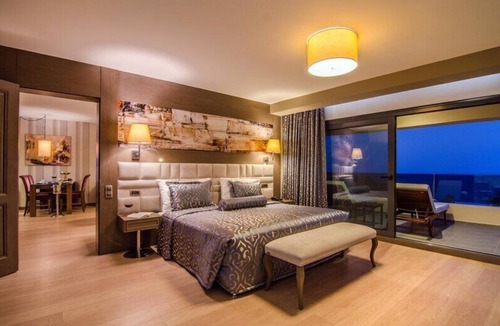 Kadnlar Denizi Mahallesi Hotel | The Grand Blue Sky International