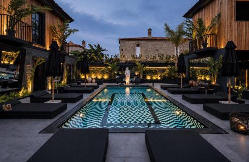 Hacımemis Hotel | The Local House Alaçatı