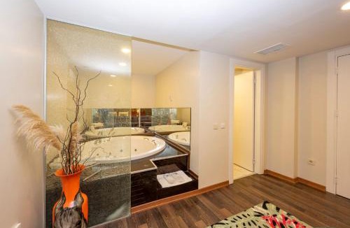 Cihangir Hotel | The Marions Suite - Central Comfortable Stay in Taksim