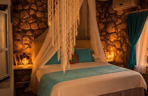 Alacati Hotel | Usta x Cirak Butik Otel