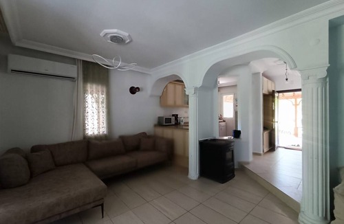 Side House | VİLLA HUZUR in gorgeous Antalya with AC and comfort