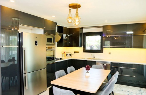 Dalyan City Center Villa | Villa Lilyum luxury sleeps 8 private pool