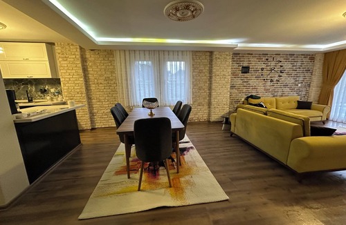 Yavansu Mahallesi House | Villa with Private Pool Near the Sea