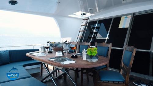 Alanya Boat Rental | vip motoryat