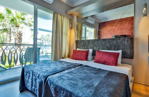 Hisaronu Hotel | VOXX MARMARİS BEACH RESORT