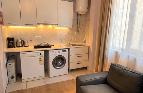Cagaloglu Apartment | Walk to Sultanahmet | Comfortable 2BR Apartment