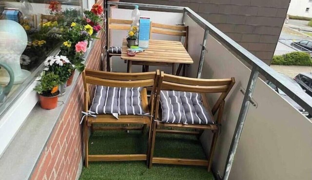 5 minutes to the pool, 60q, central location + Netflix
