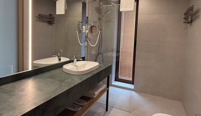 ARKK ROOMS