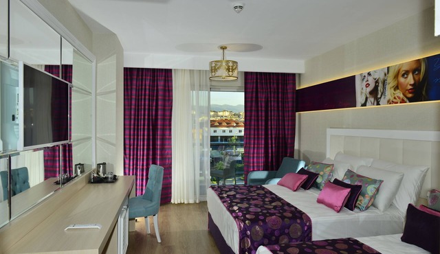 Azura Deluxe Resort & Spa Avsallar in Alanya