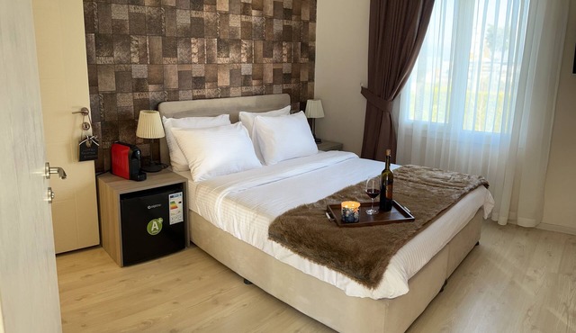 B.equine Range Hotel