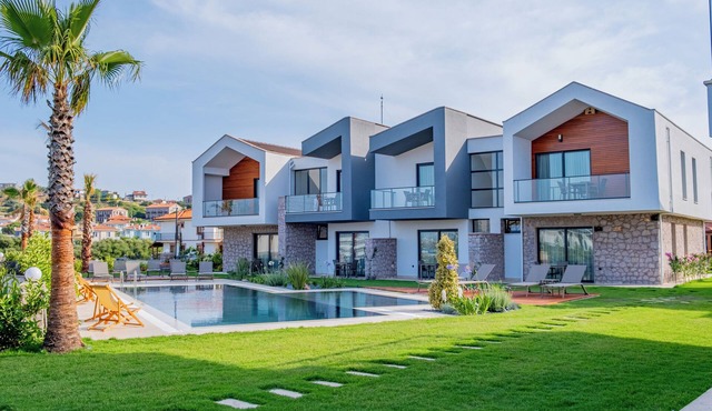 Back Sea Cunda Apart Otel