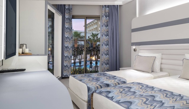 Blue Marlin Deluxe Spa & Resort - All Inclusive