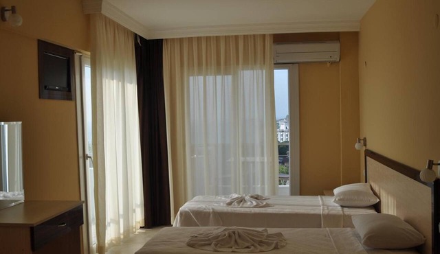 Blue Sea Hotel in Kusadasi