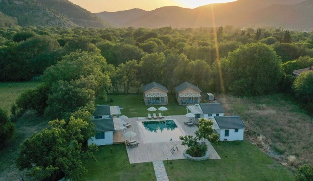 Bungalow close to the walking routes and the sea