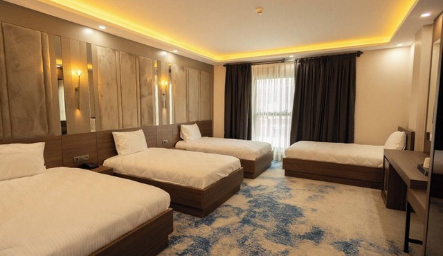 BY TASHAN GARDEN OTEL