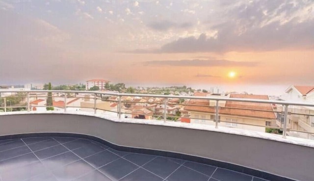 Charming 2-bedroom apartment in fabulous Aydın with AC