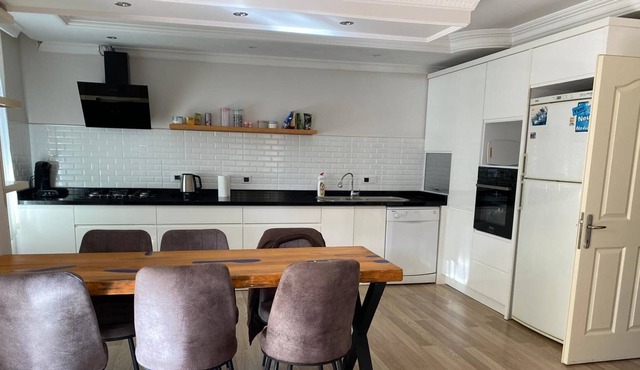 Clean and spacious holiday home - 5 min from the beach!