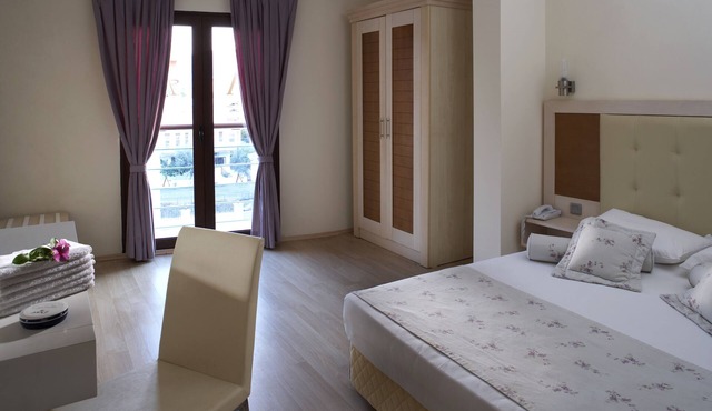 Club Anastasia Hotel