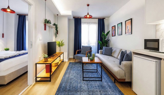 Cozy 2 Bedroom Apartment At Monnas Suite