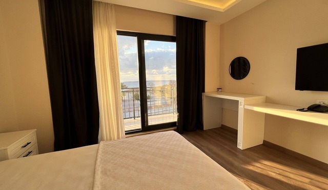 DADA OTEL in Ezine