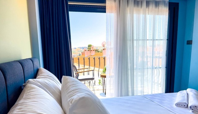 Dali Boutique Hotel